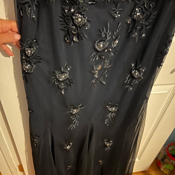 Navy. - Picture 2 of 4